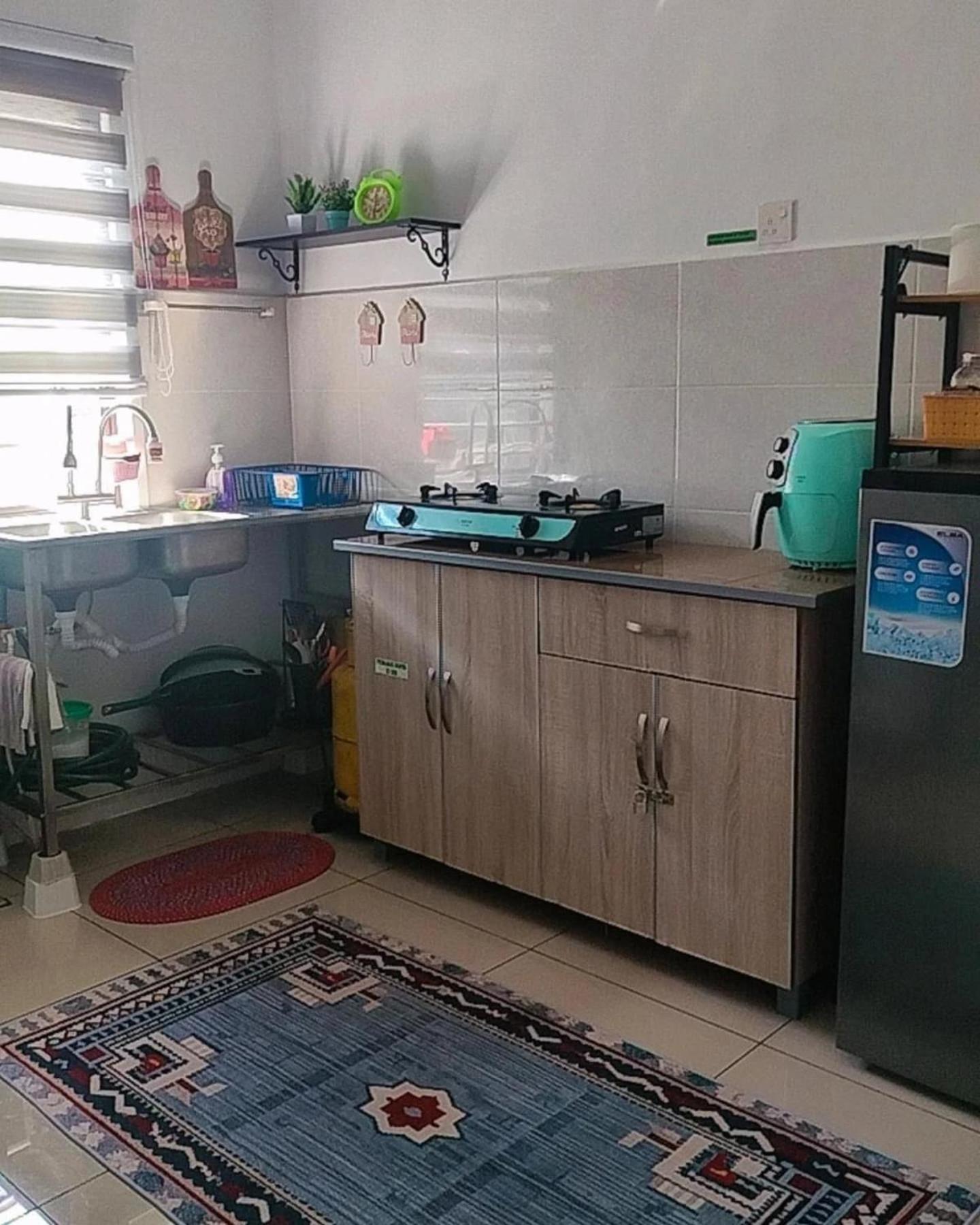 Aiman'S Rose Homestay Teluk Panglima Garang Buitenkant foto